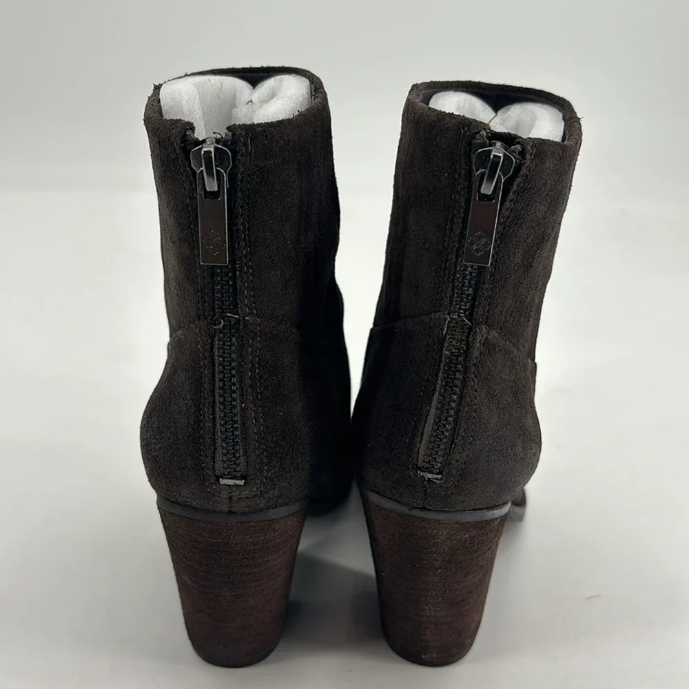 UEC Arturo Chiang brown/ green suede heeled booties with box worn once - Picture 3 of 9